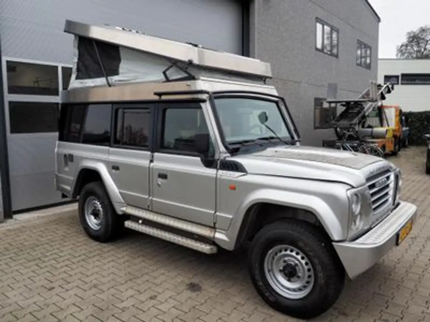 Iveco Massif 3.0 HPI 4X4 CAMPER Landrover Defender look a like Gris - 1