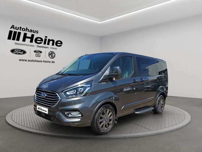 Ford Tourneo Custom 310 L1H1 VA Titanium X - mit KI generiert/bearbeitet