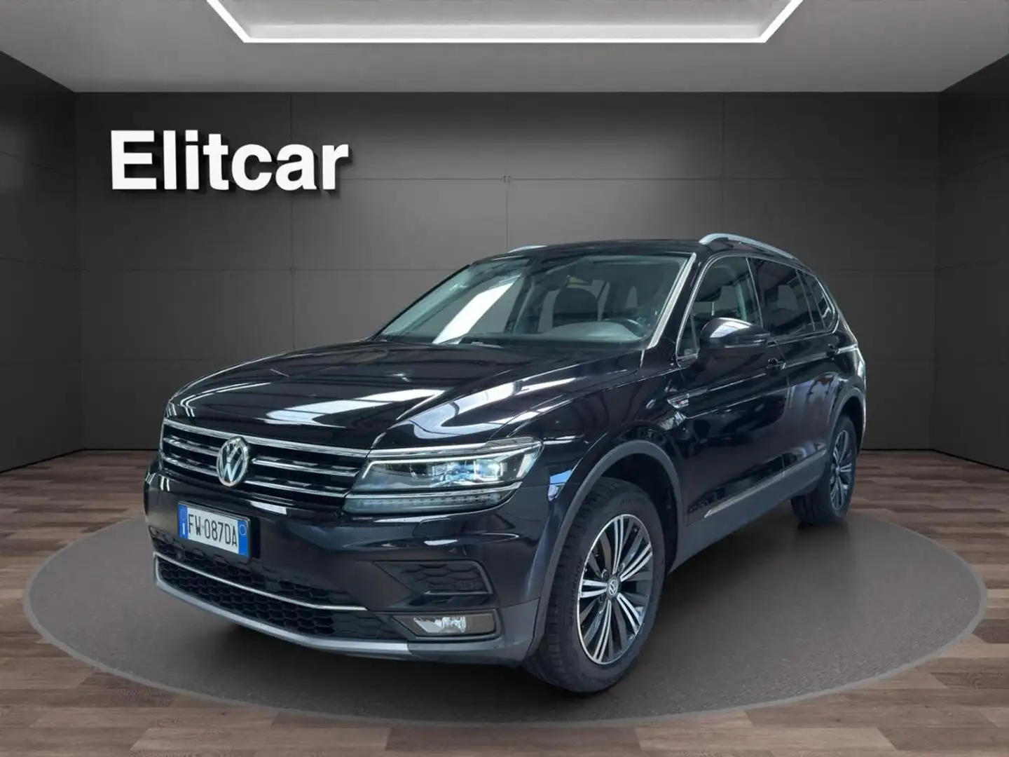 Volkswagen Tiguan Allspace 2.0 TDI SCR DSG 4MOTION Advanced BMT Schwarz - 1