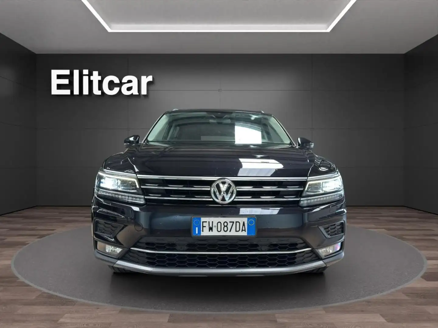 Volkswagen Tiguan Allspace 2.0 TDI SCR DSG 4MOTION Advanced BMT Schwarz - 2