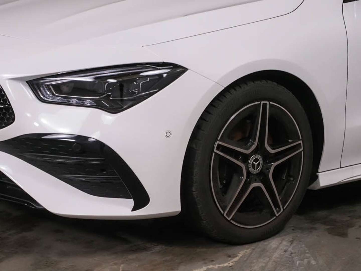 Mercedes CLA 200 Coupé 200 AMG Line -  - Joinsteer - #2