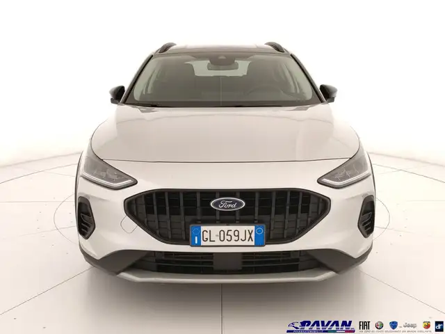 Ford Focus view 2