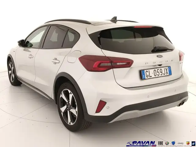 Ford Focus view 7