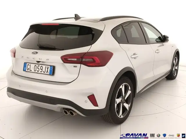Ford Focus view 5