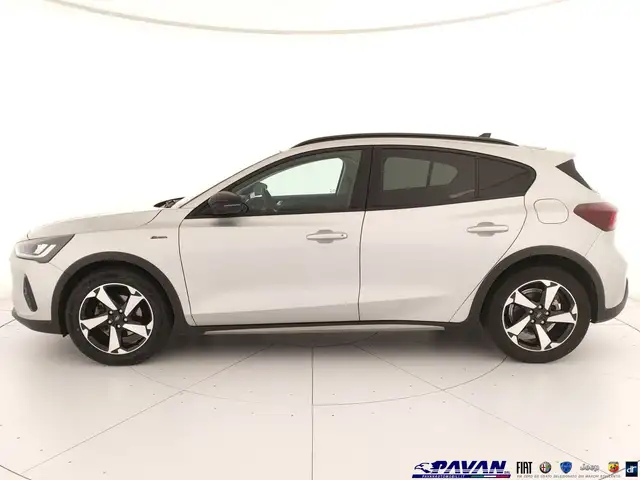 Ford Focus view 8