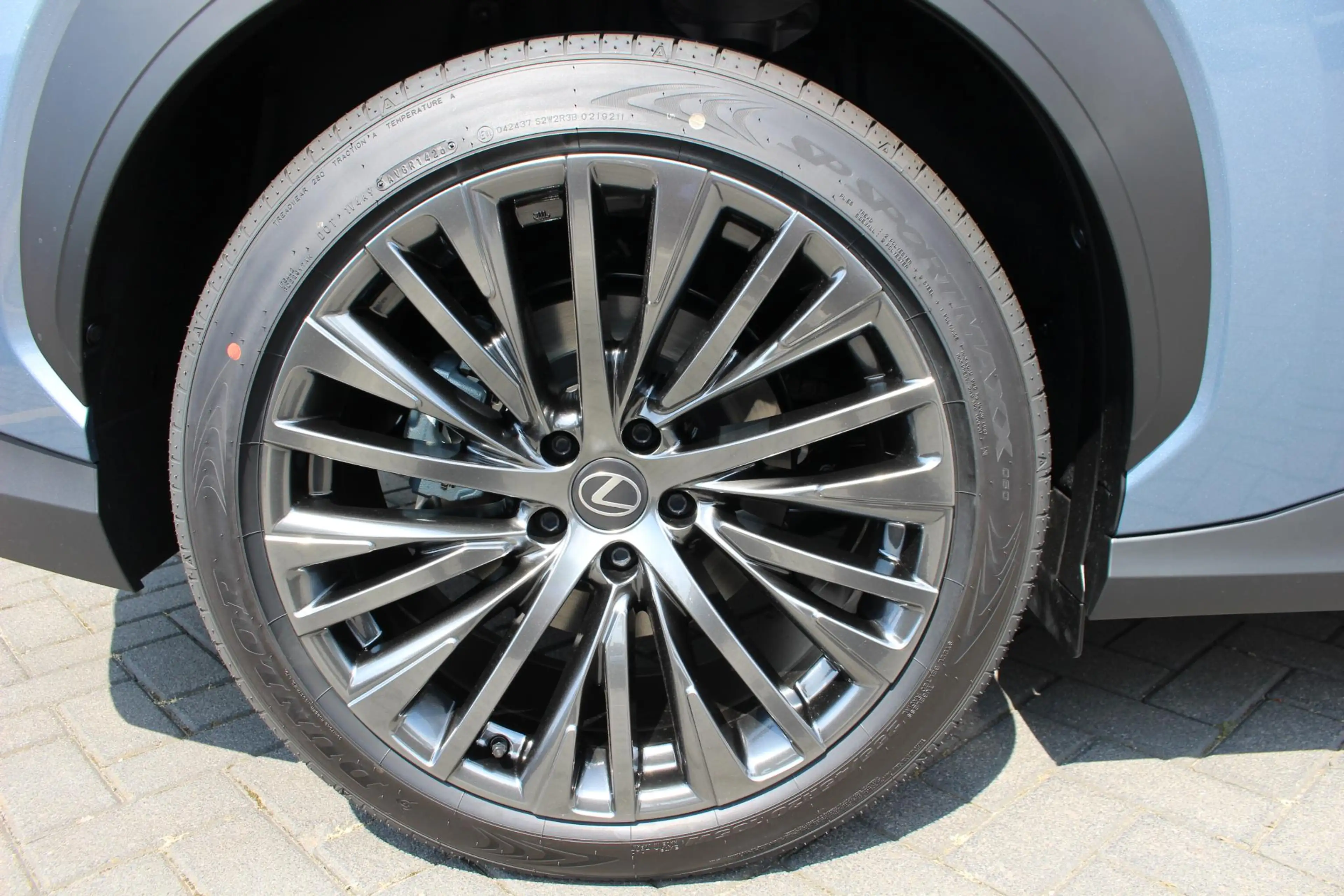 Lexus RZ 350e Luxury Line 77 kWh DIRECT LEVERBAAR 20"VELGEN — photo 10