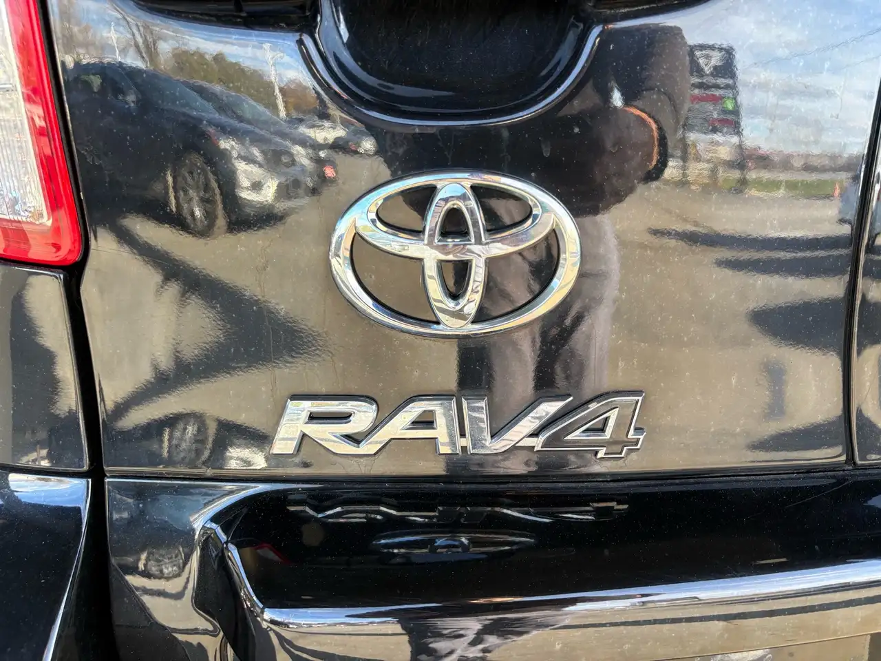 Toyota RAV 4 снимка Toyota RAV 4