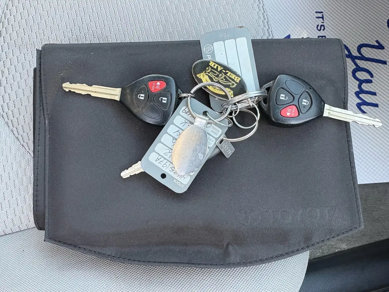 Toyota RAV 4 снимка Toyota RAV 4