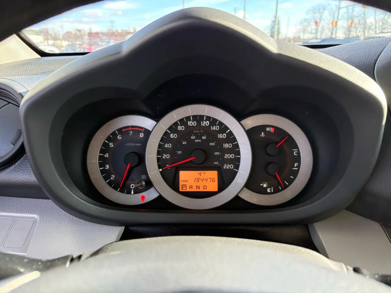 Toyota RAV 4 снимка Toyota RAV 4