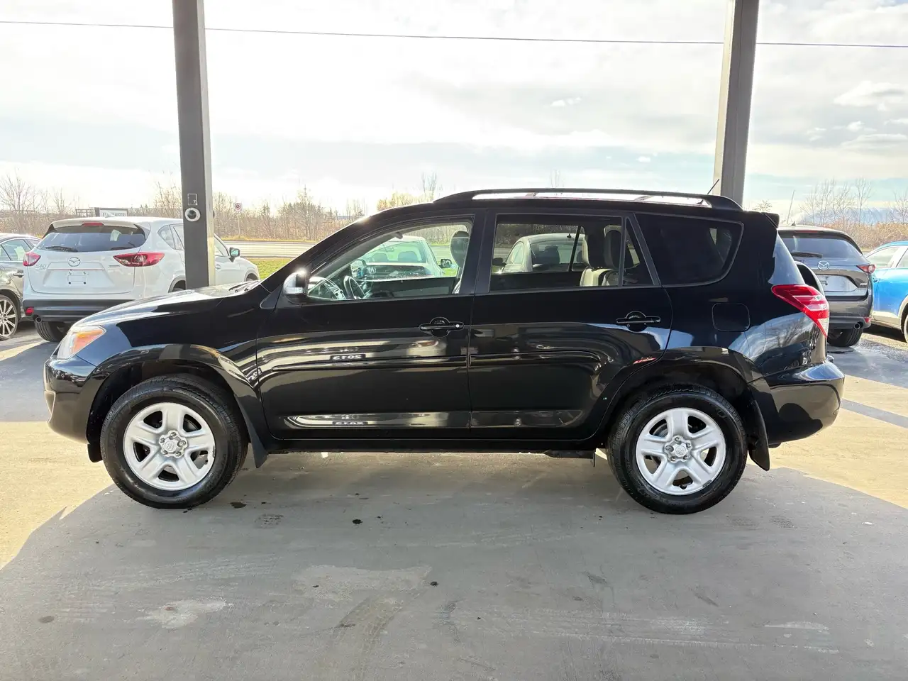 Toyota RAV 4 снимка Toyota RAV 4