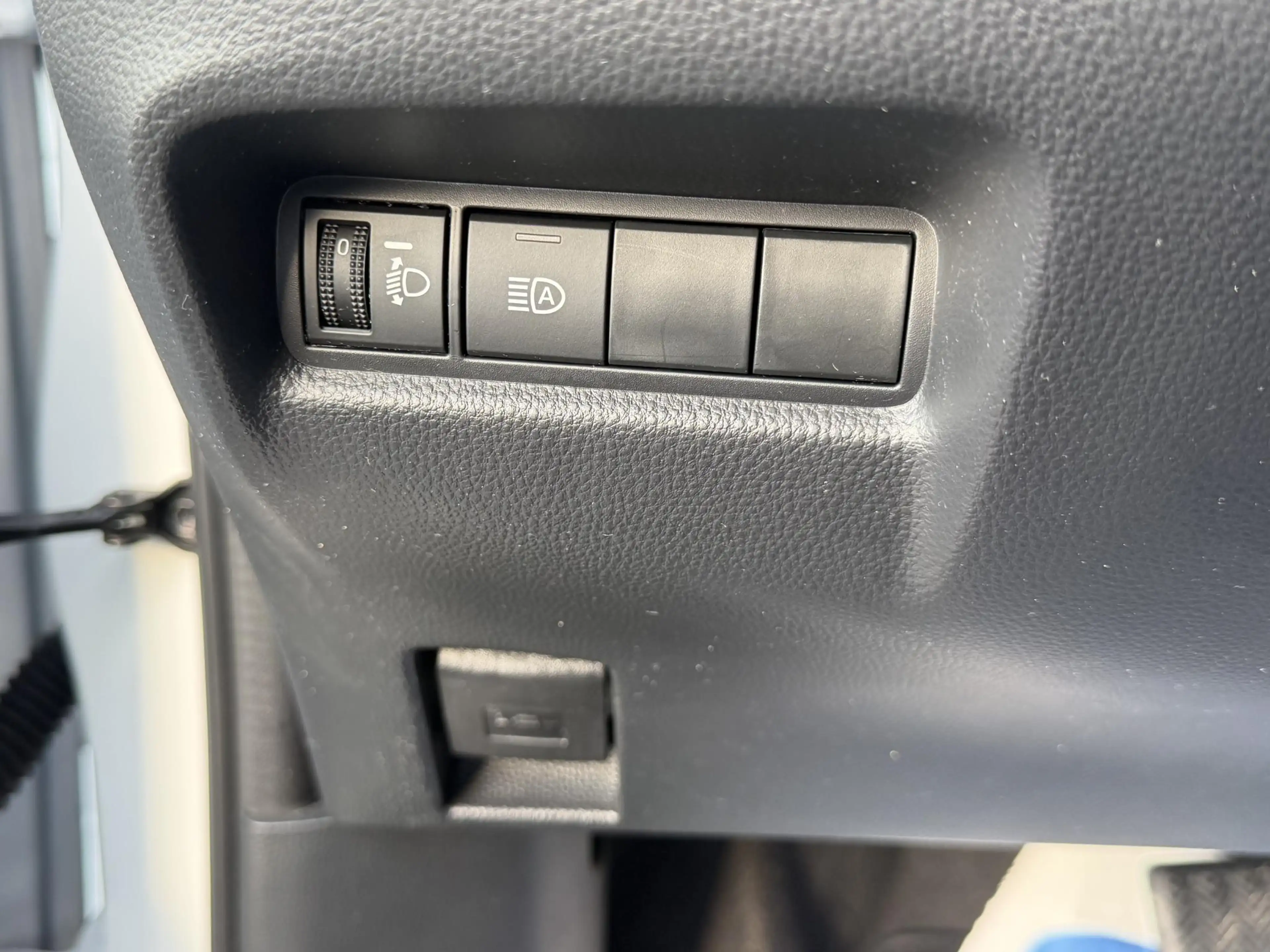 Toyota Aygo X Hybrid 115 play AD-CRUISE APPLE/ANDROID CAMERA EL- — photo 14