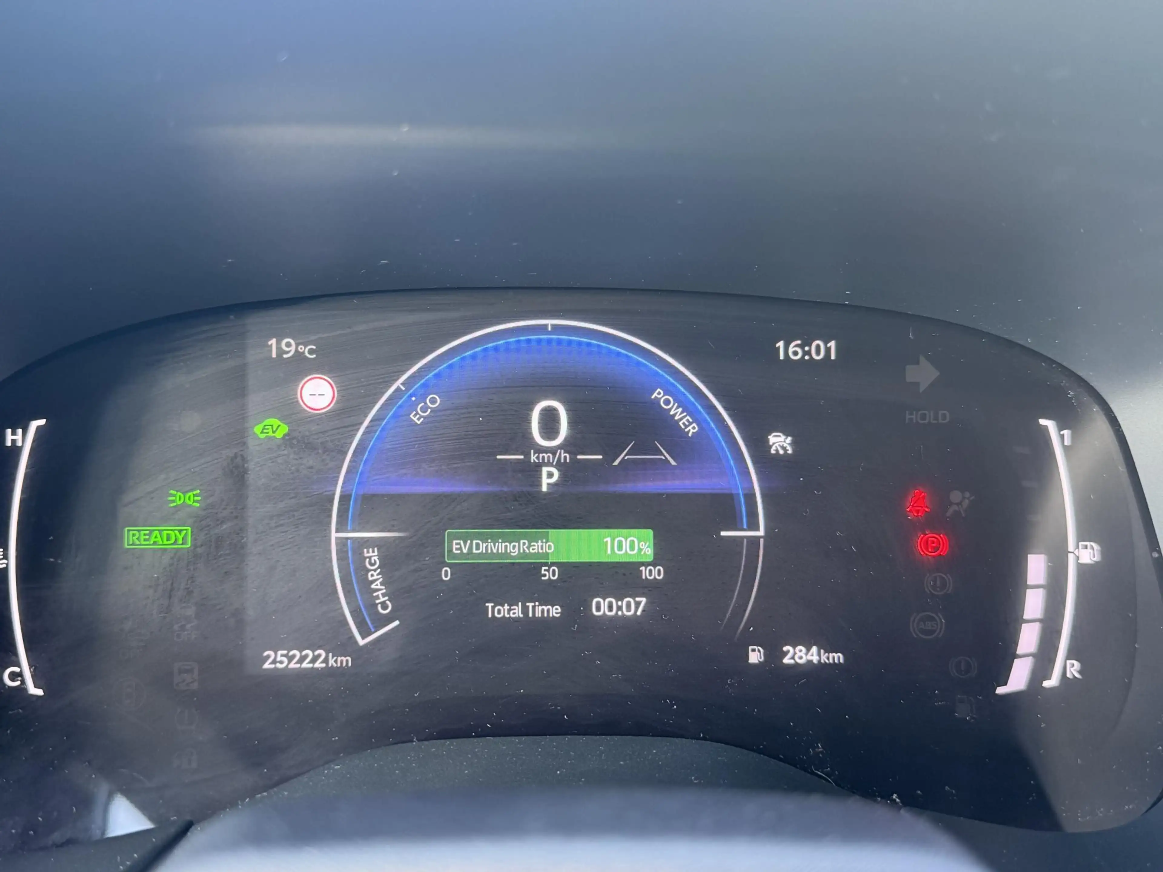 Toyota Aygo X Hybrid 115 play AD-CRUISE APPLE/ANDROID CAMERA EL- — photo 17
