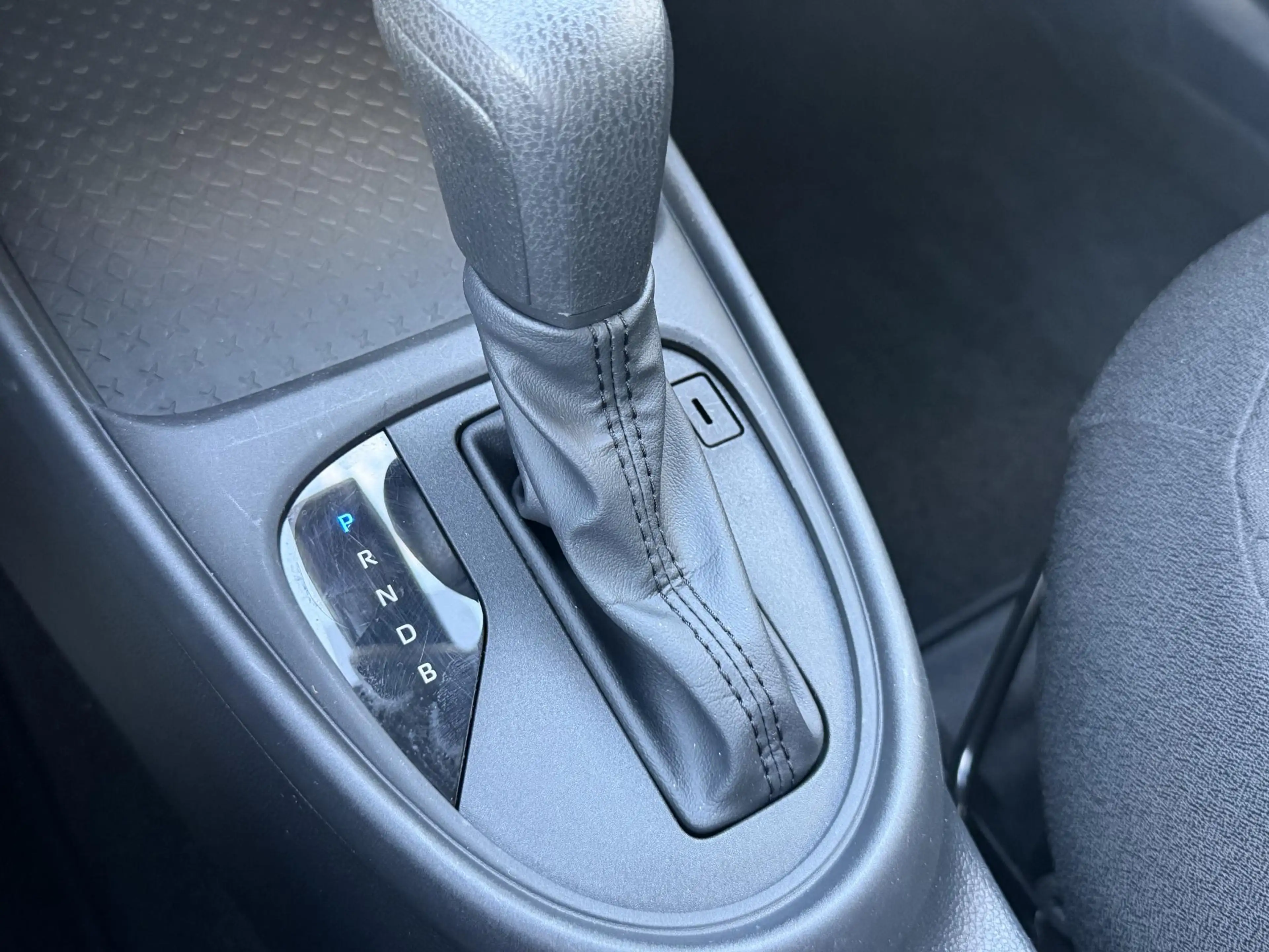 Toyota Aygo X Hybrid 115 play AD-CRUISE APPLE/ANDROID CAMERA EL- — photo 23