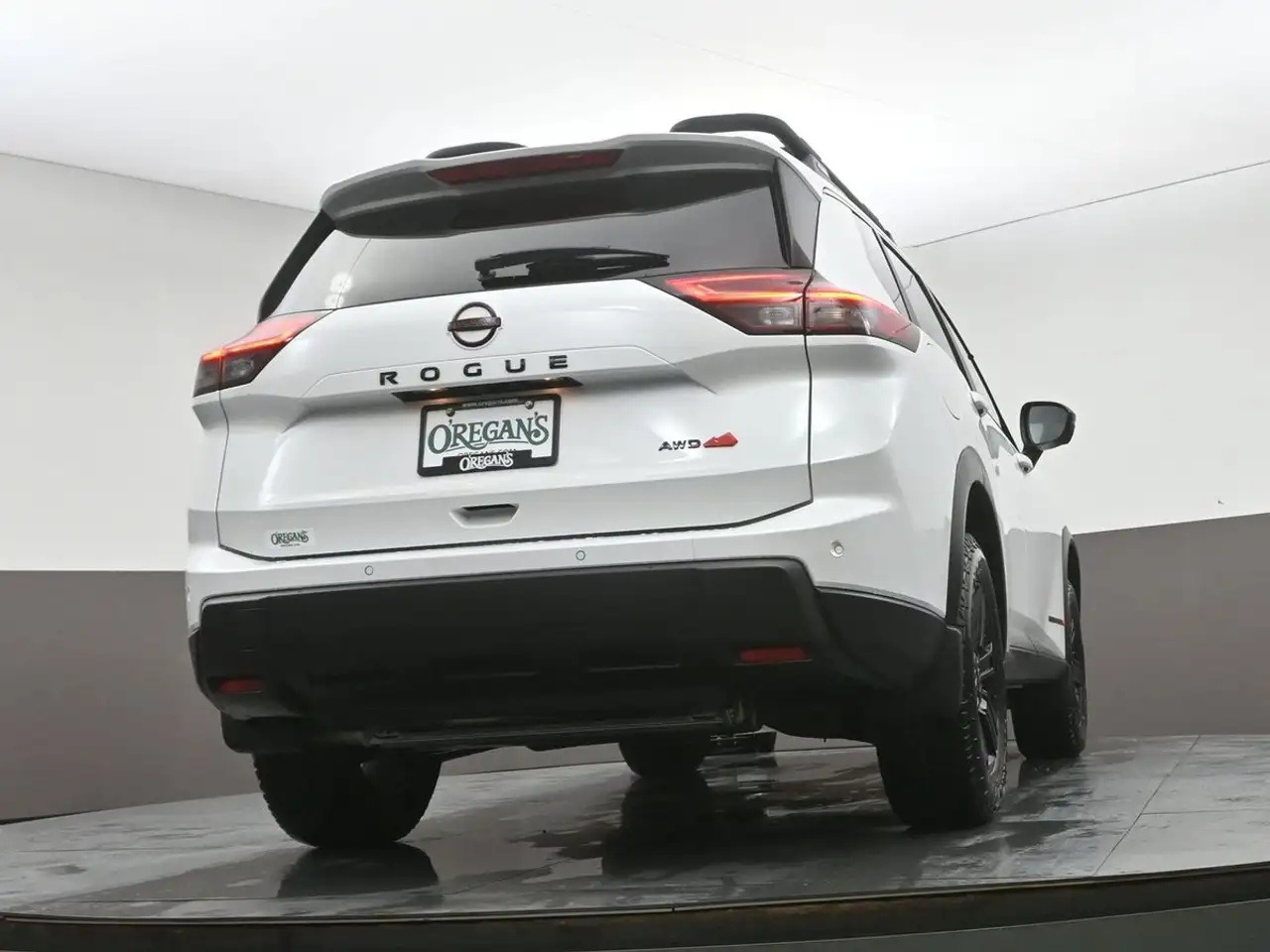 Nissan Rogue снимка Nissan Rogue