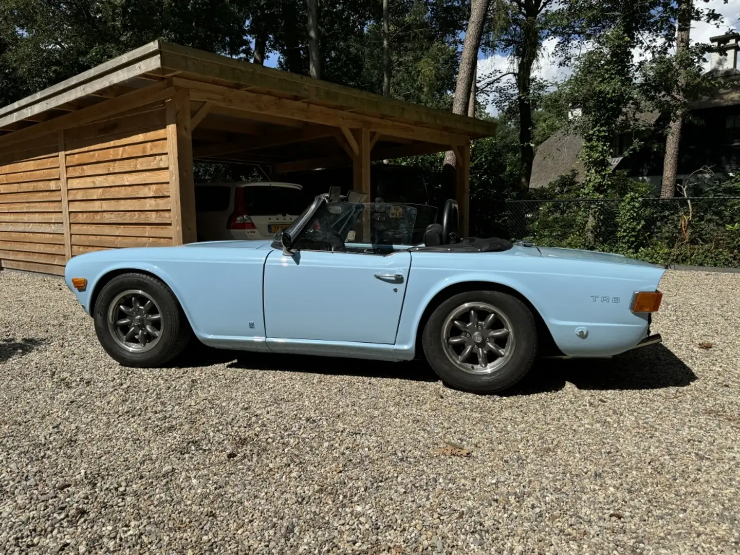 Triumph TR6 met overdrive Blau - 2