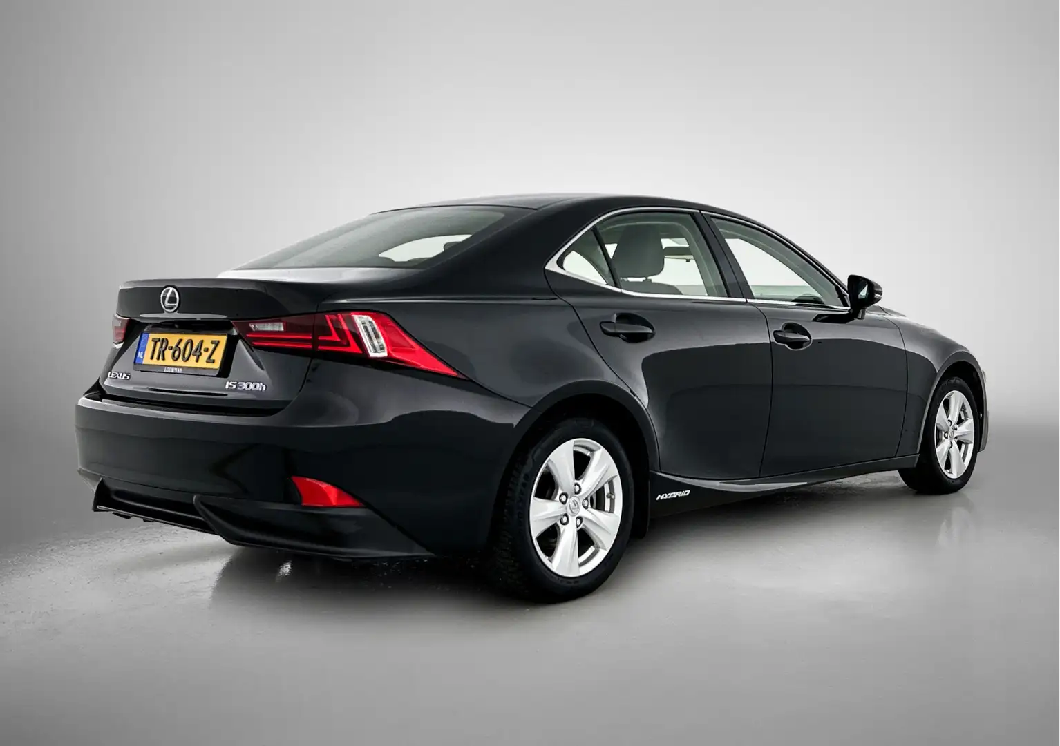 Lexus IS 300 300h Limited Navi | radio/CD | Lm velgen | bluetoo Zwart - 2