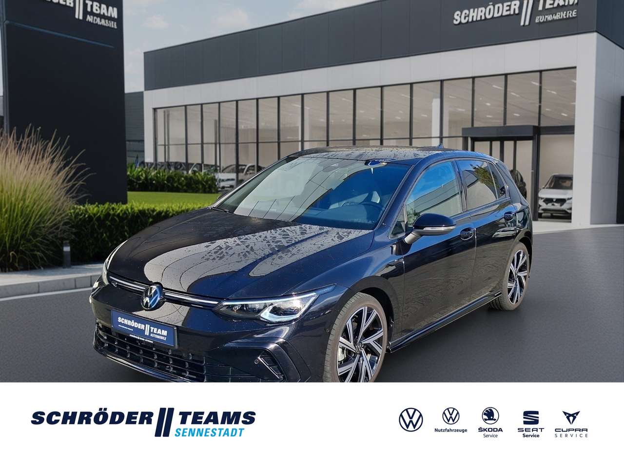 Volkswagen Golf — Volkswagen Golf 1,5 l eTSI 110 kW DSG R-Line AHK Matrix ACC Sid...
