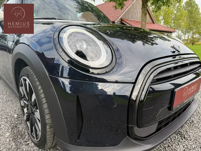 Mini Hatch view 7