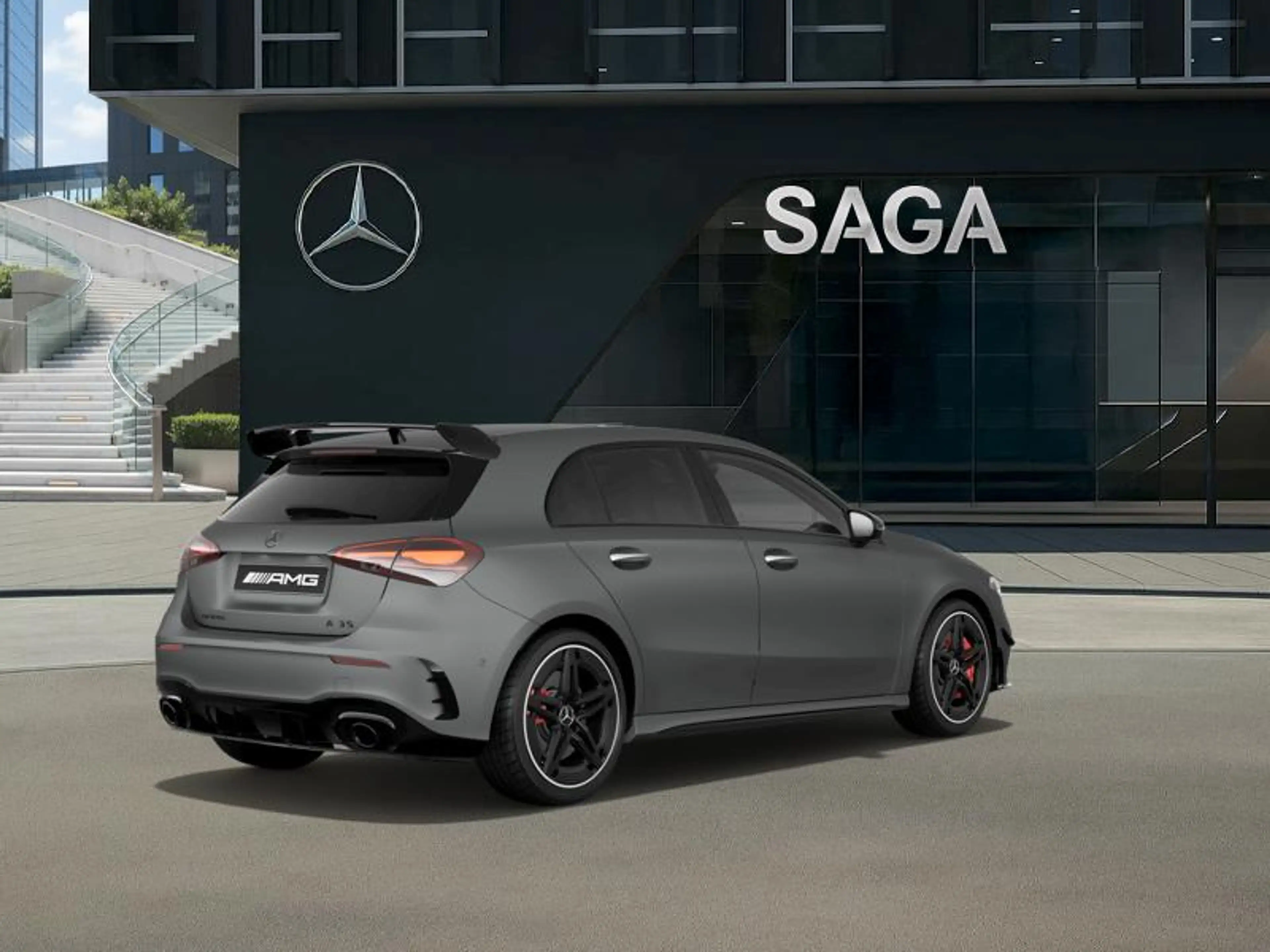 Mercedes-Benz A 35 AMG Classe A 4MATIC Compacte — photo 4