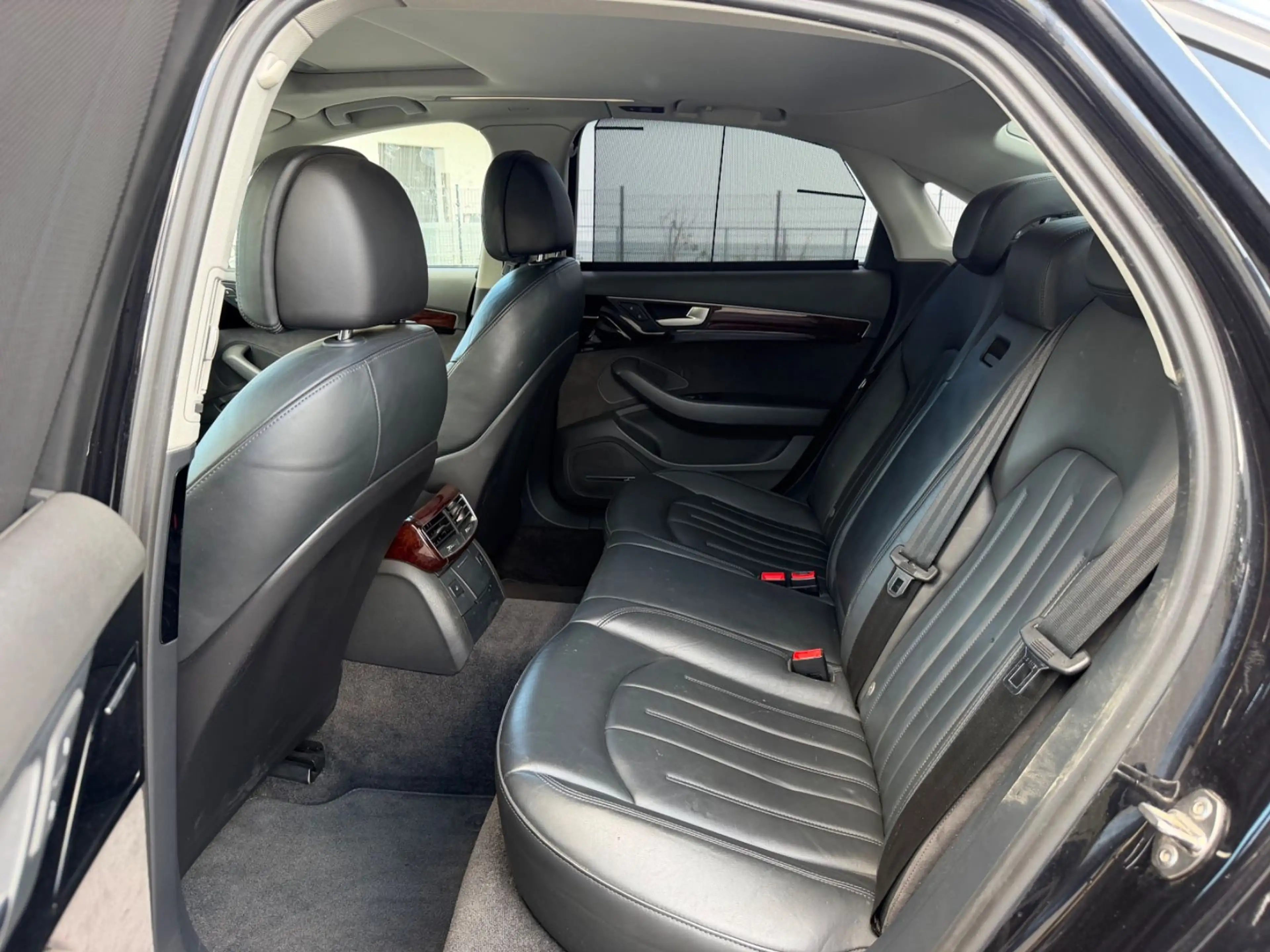 Audi A8 4.2 FSI tiptronic quattro — photo 12