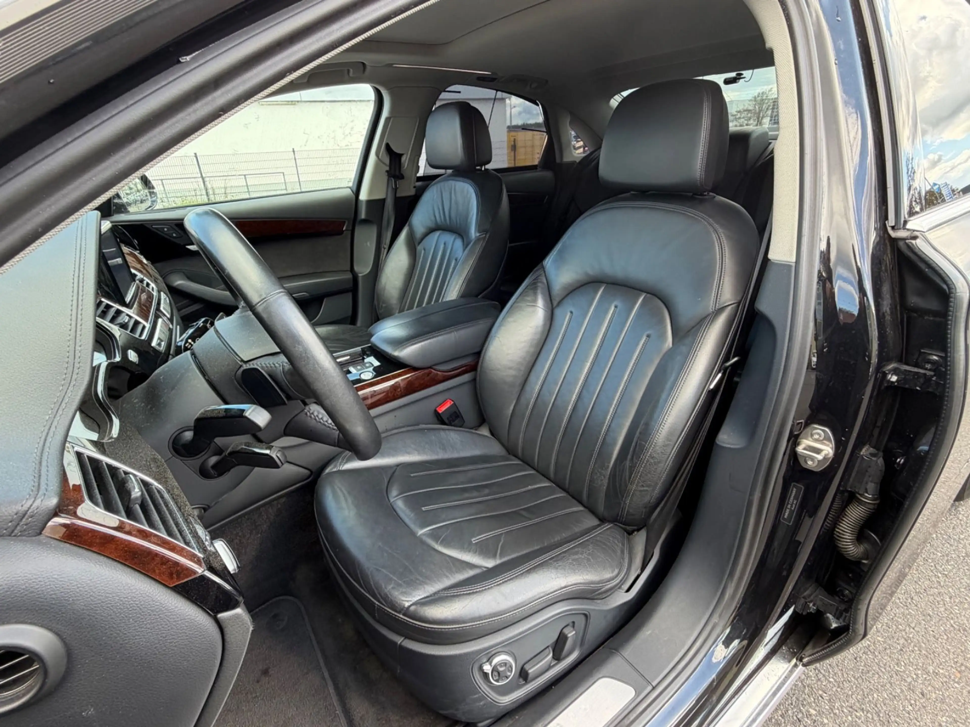 Audi A8 4.2 FSI tiptronic quattro — photo 11