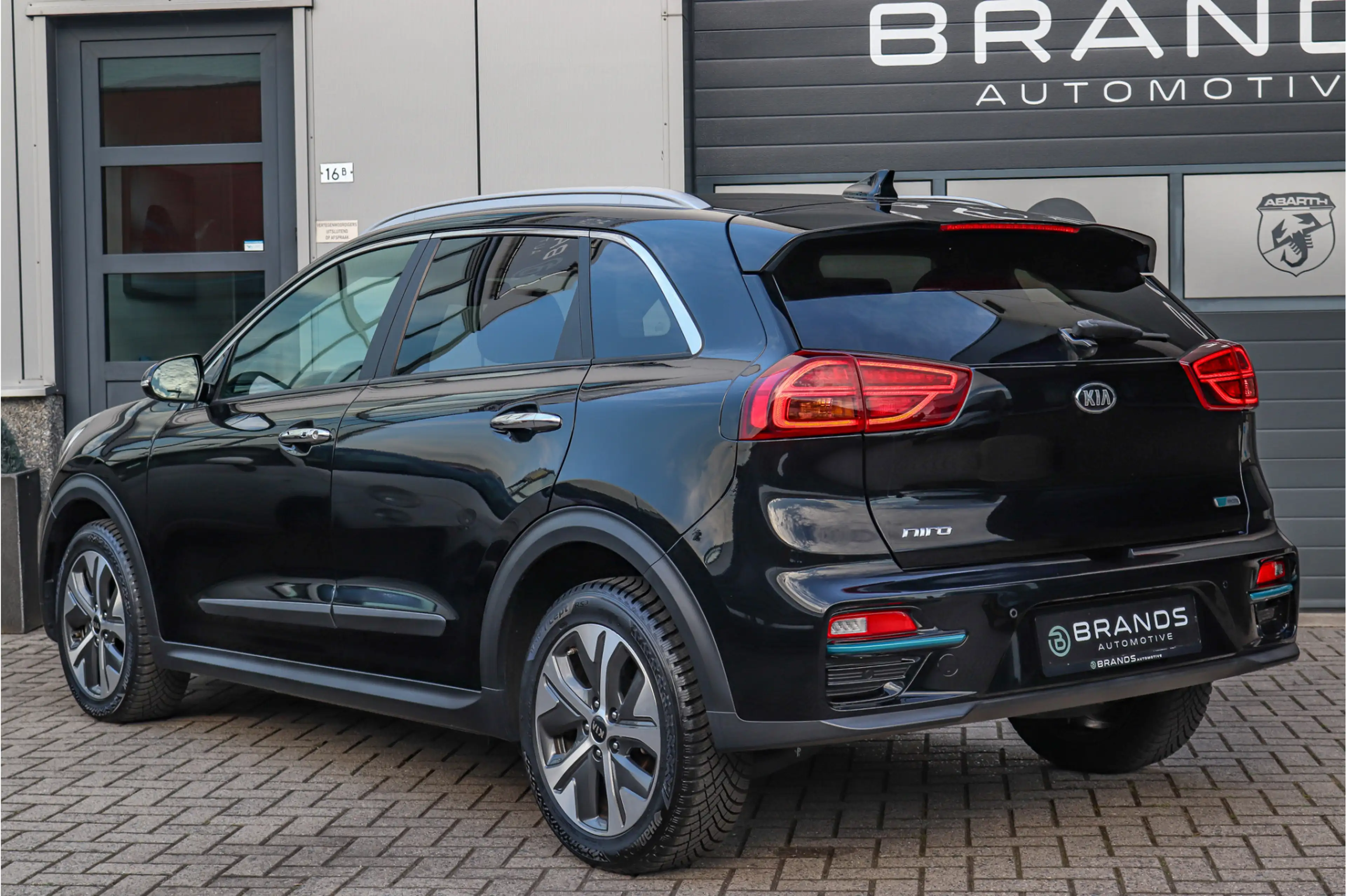 Kia e-Niro DynamicPlusLine 39 kWh 1e eig Pano Camera Garantie — photo 4