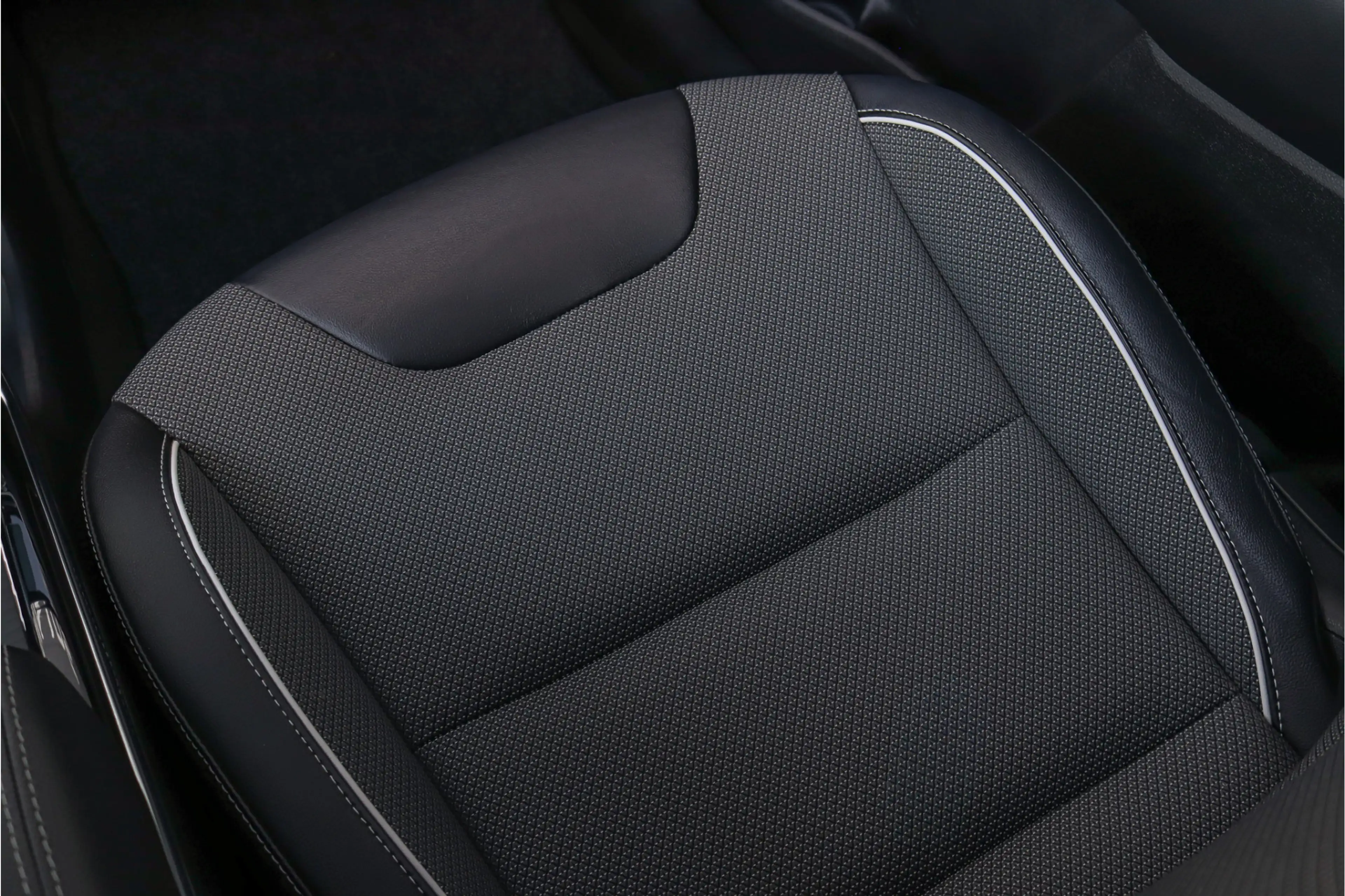 Kia e-Niro DynamicPlusLine 39 kWh 1e eig Pano Camera Garantie — photo 22