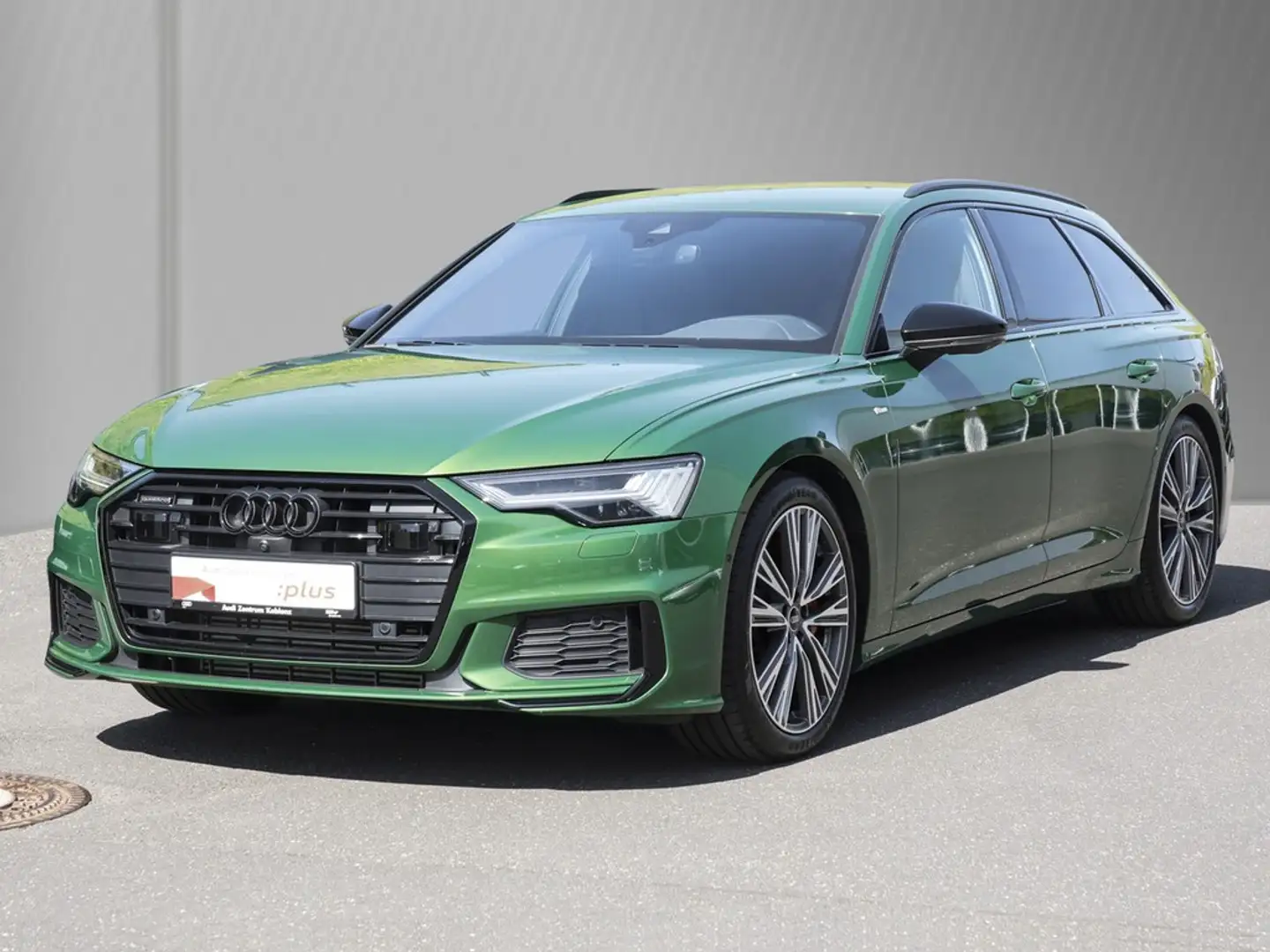 Audi A6 Avant 55 TFSI e S line Matrix AHK ACC B&O Groen - 2