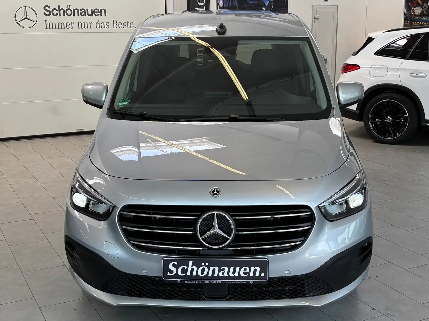 Mercedes-Benz T-Class T 180 d LED+7G+KAMERA+TOTWINKEL+TEMPOMAT+SHZ Zilver - 2