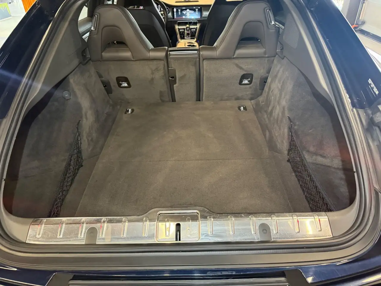 Porsche Panamera Panamera Turbo — photo 25 sur 26