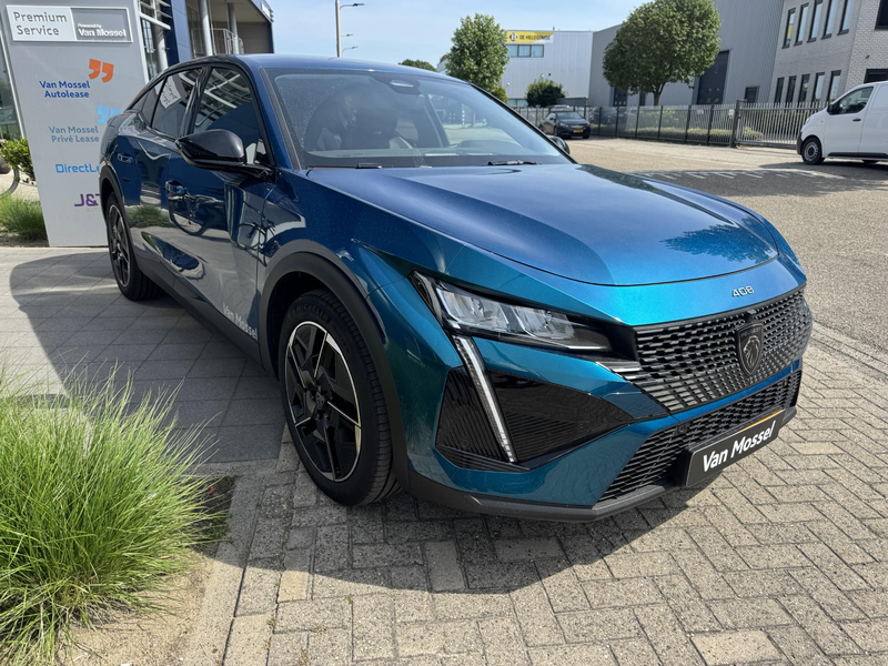 Peugeot 408 1.6 HYbrid Allure Pack 225 EAT8 — photo 6
