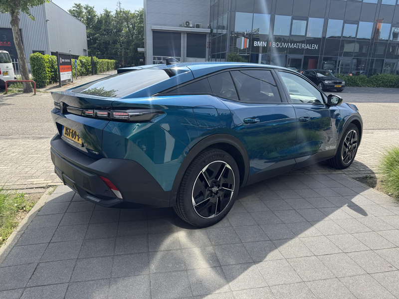 Peugeot 408 1.6 HYbrid Allure Pack 225 EAT8 — photo 5