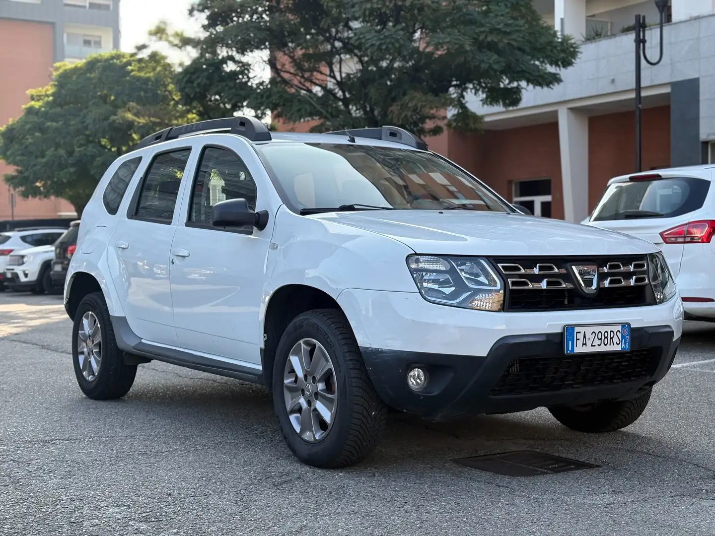 Dacia Duster 1.5 dci Laureate 4x2 s Bianco - 1