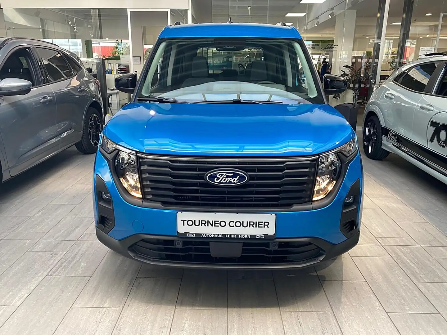 Ford Tourneo Courier 1,0 EcoBoost Titanium Blau - 2