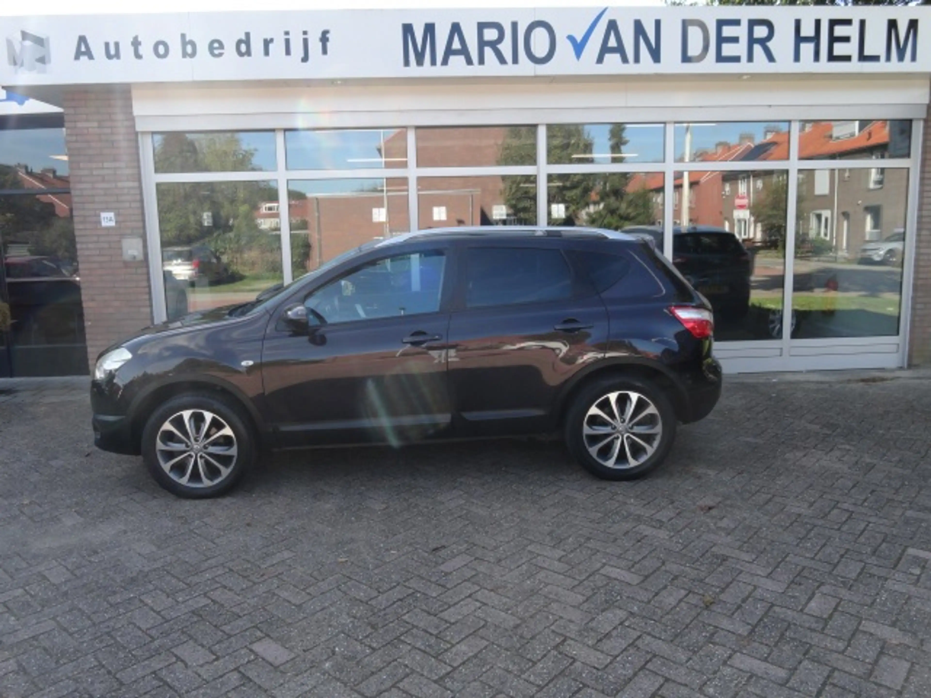 Nissan Qashqai 2.0 Tekna 4WD Airco / Navi — photo 2