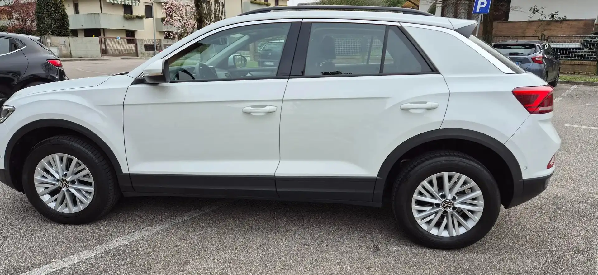 Volkswagen T-Roc T-ROC 1.0 TSI LIFE 110CV Blanco - 2