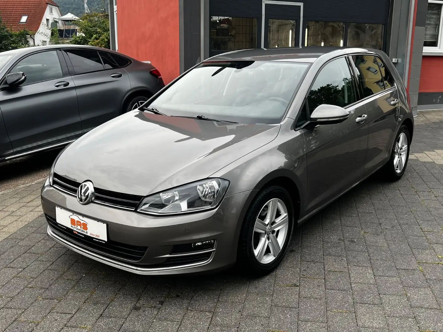 Volkswagen Golf VII Lim. Highline*Sportsitz*Leder*Massage Grau - 1
