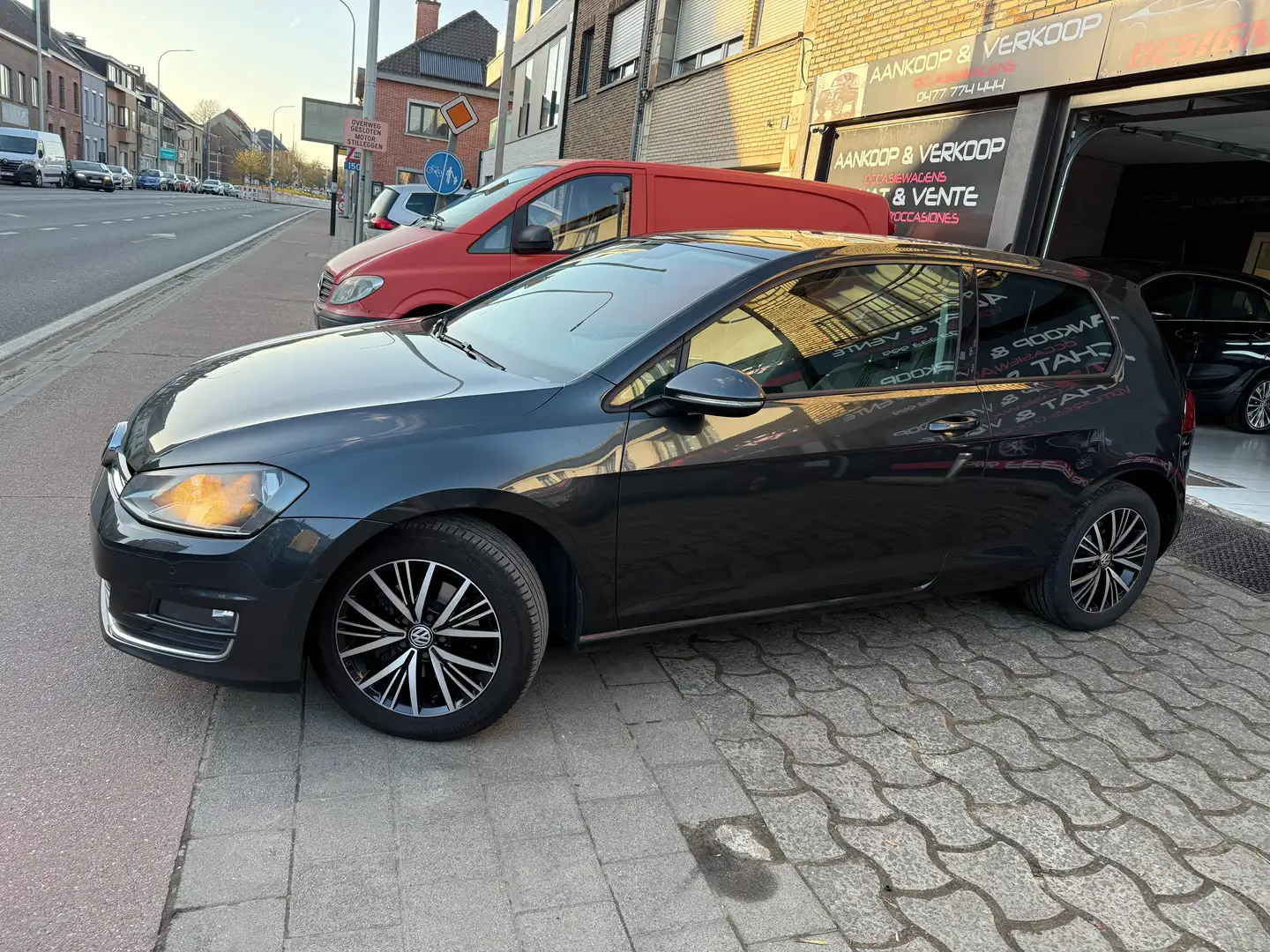 Volkswagen Golf 2.0 CR TDi 150pk Allstar *Avec Garantie  1an 7000* Gris - 1