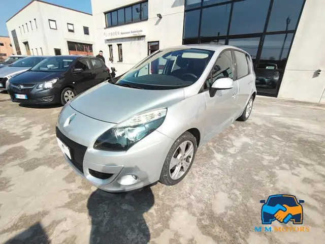 Renault Scenic 1.5 dci Dynamique 110cv edc