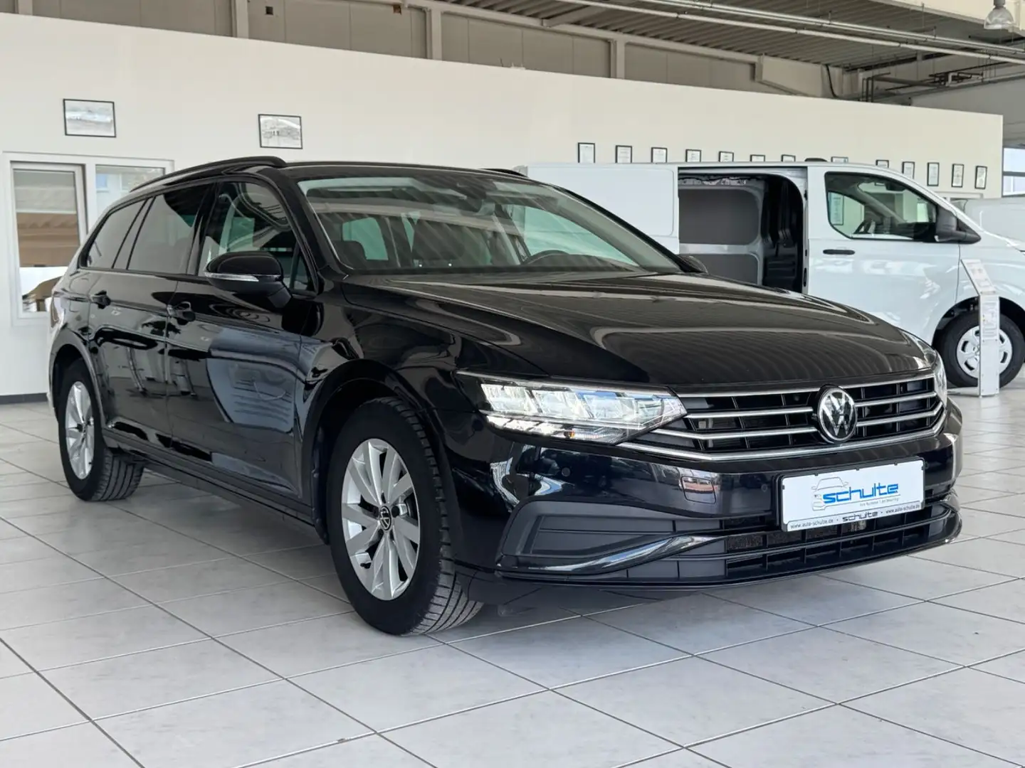 Volkswagen Passat Variant *LED*DSG*NAVI*Business-Paket Zwart - 2