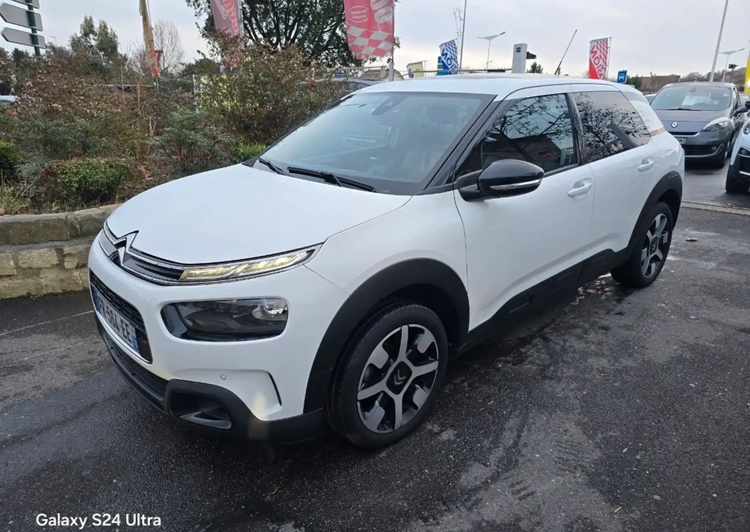 Citroen C4 Cactus 1.2l Ess 110 Shine 07-2020 Blanc - 1