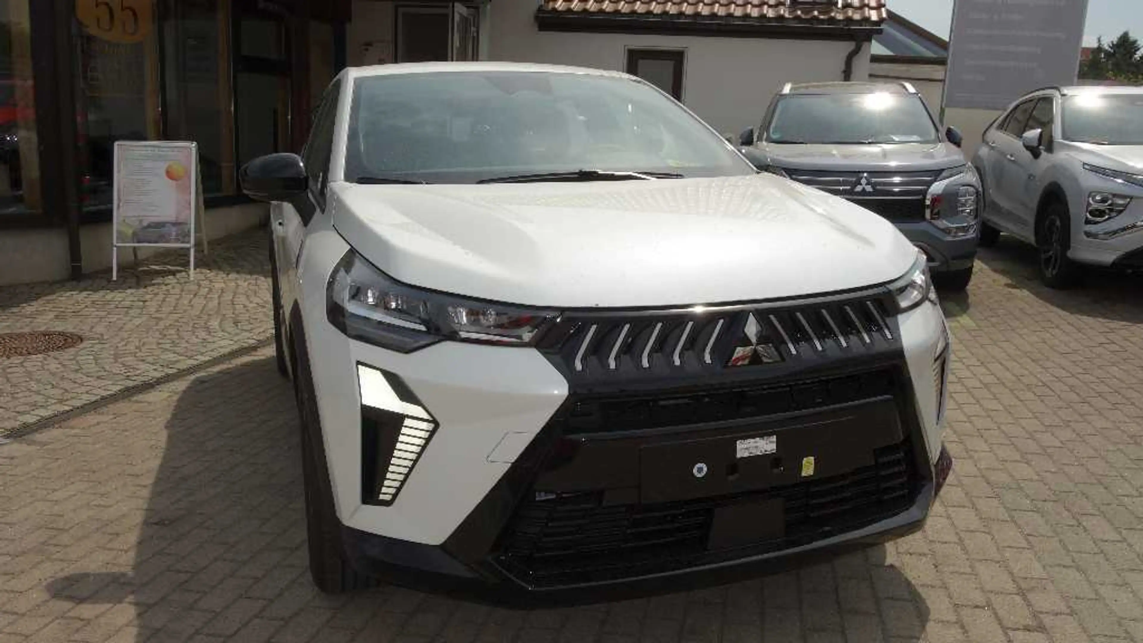 Mitsubishi Grandis Diamant PLUS 1.3 T-Benziner 7-DCT AKTION — photo 6