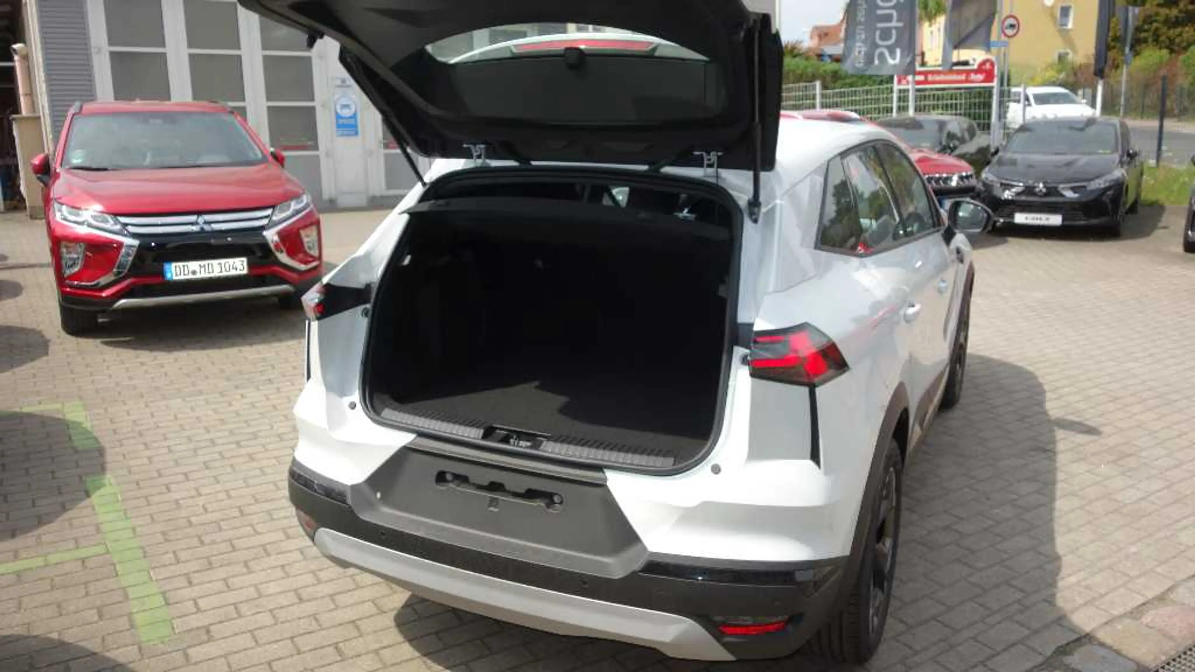 Mitsubishi Grandis Diamant PLUS 1.3 T-Benziner 7-DCT AKTION — photo 11