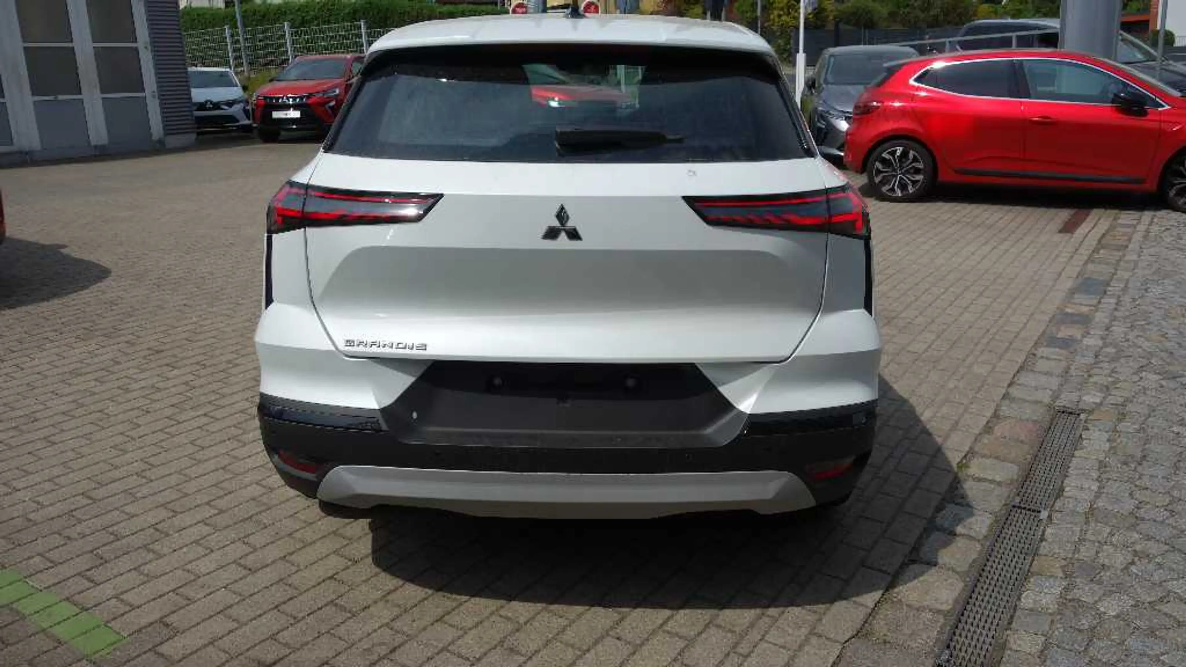 Mitsubishi Grandis Diamant PLUS 1.3 T-Benziner 7-DCT AKTION — photo 8