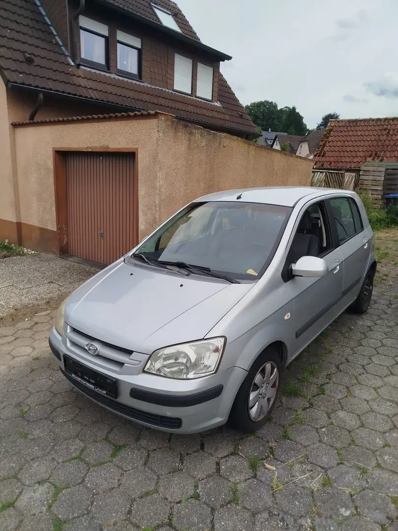 Hyundai Getz 1.1 Srebrny - 1