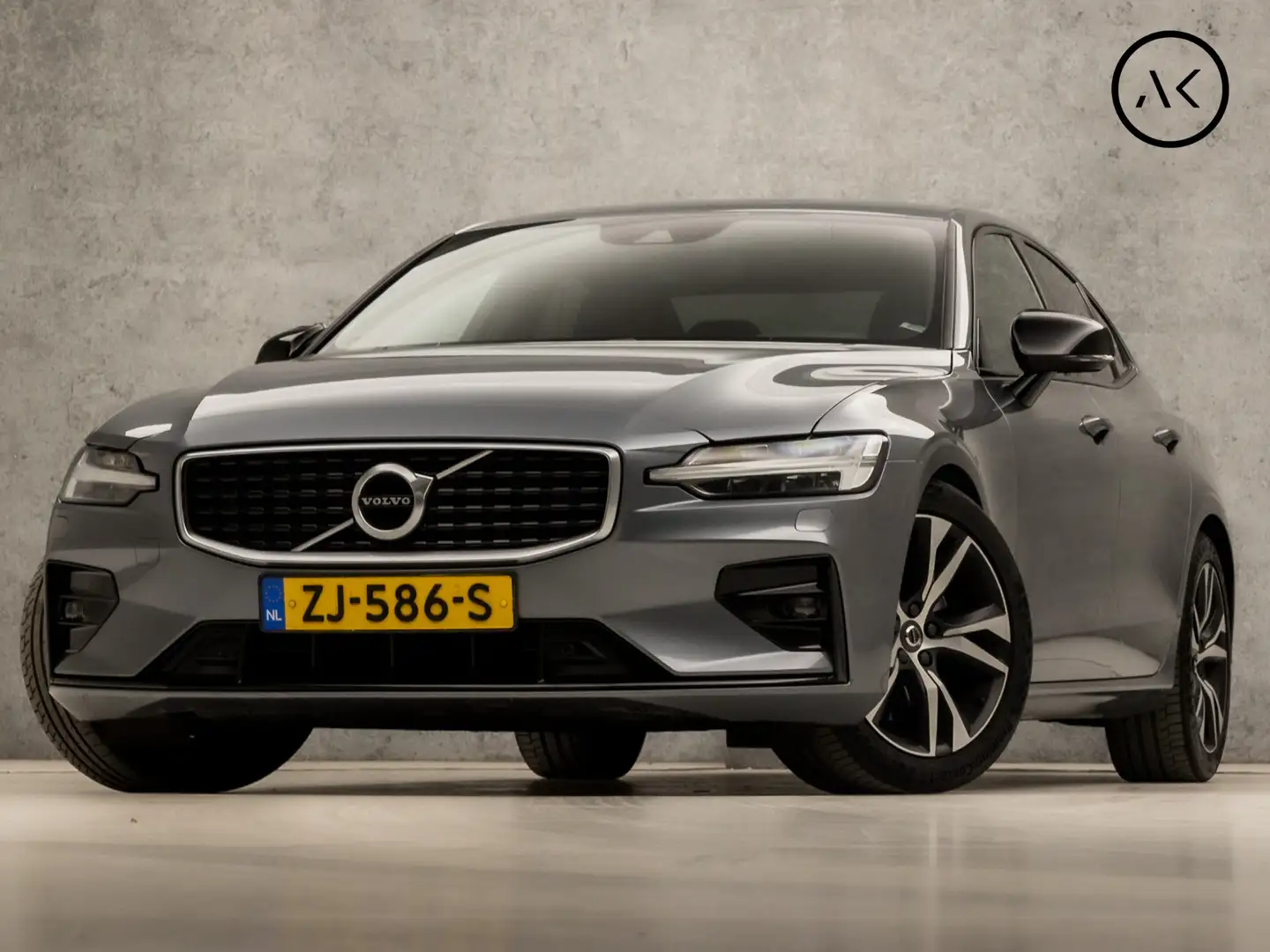 Volvo S60 2.0 T5 R-Design 251Pk Automaat (APPLE CARPLAY, GRO Gris - 1