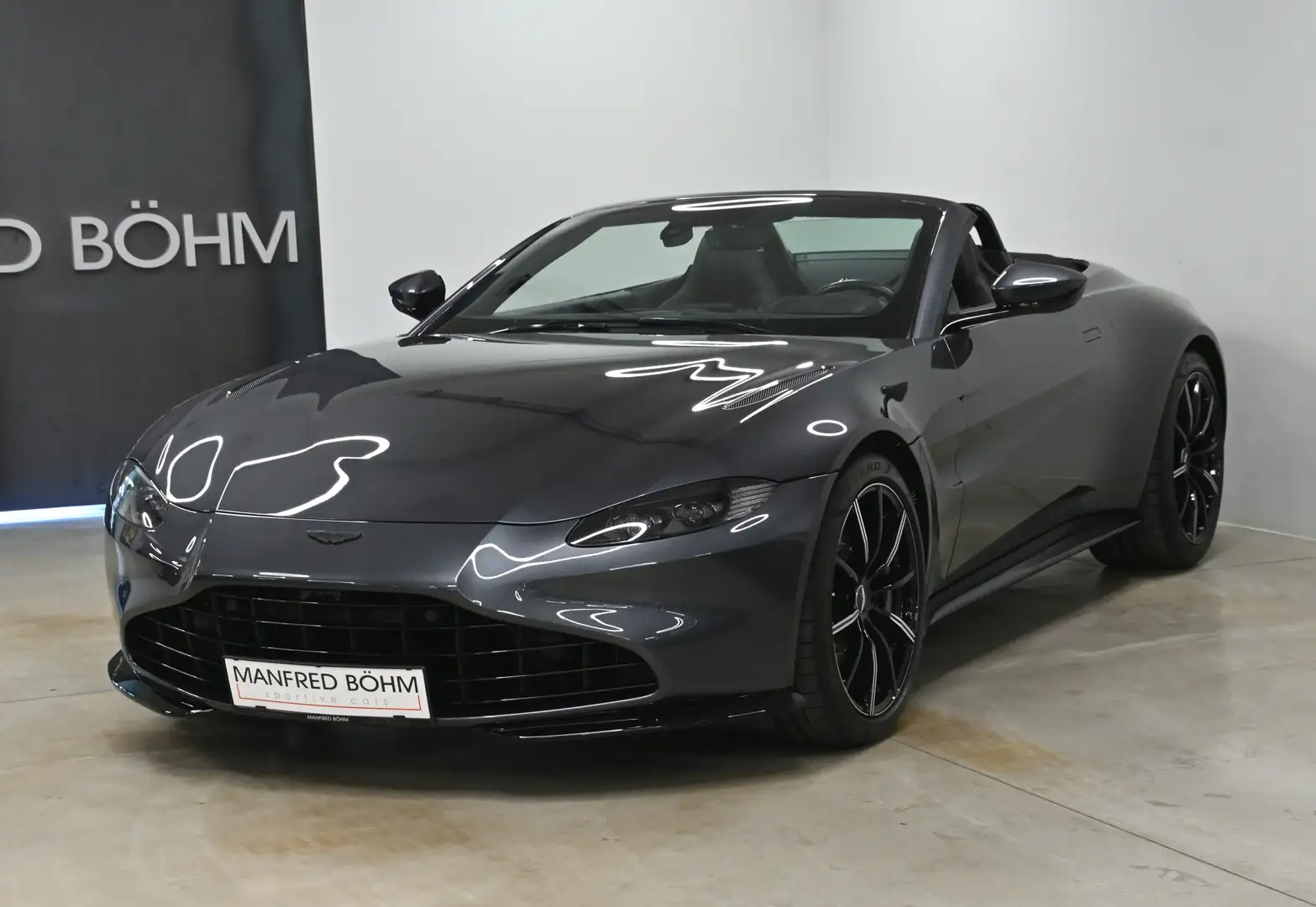 Aston Martin Vantage V8 Vantage Roadster Grau - 1