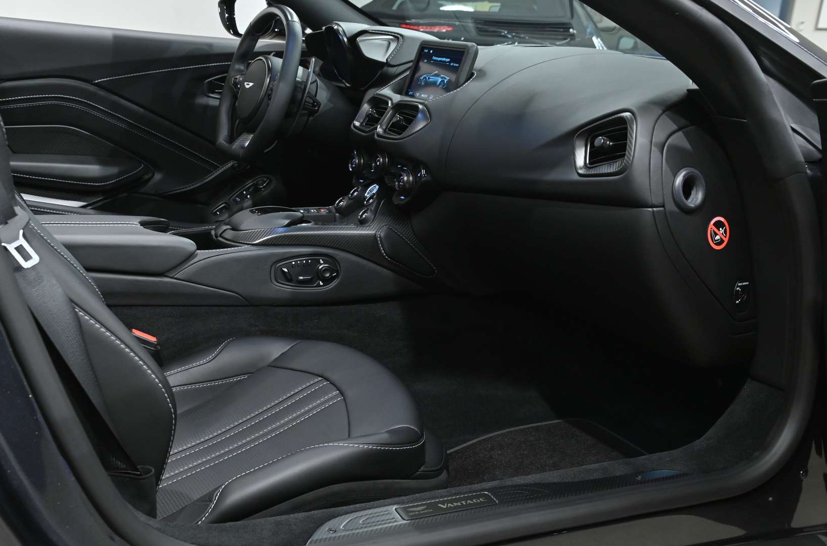 Aston Martin Vantage Roadster V8 -  - Joinsteer - #3