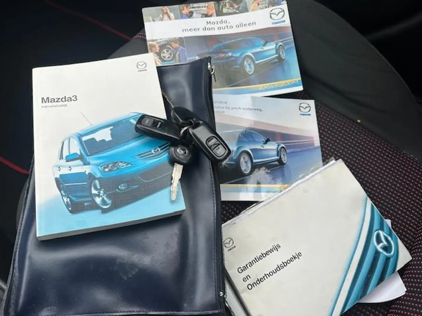 Mazda 3 Sport 1.4 Exclusive, AIRCO, TREKHAAK, NAP, APK Groen - 2