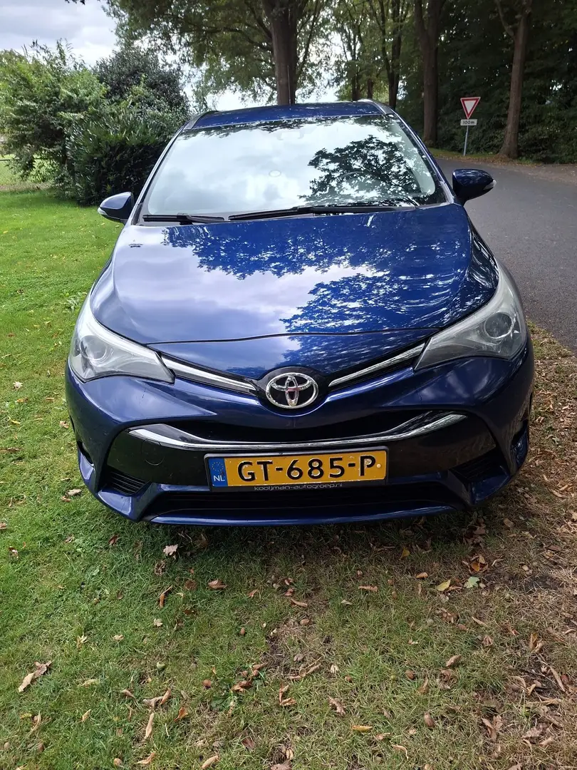 Toyota Avensis 1.6 D-4D Comfort - 2